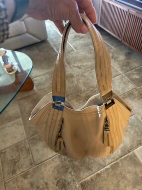 b. makowsky Cream Leather Shoulder Bag with Silver Hardware